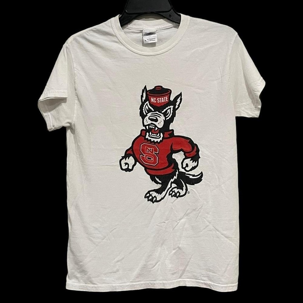 Gildan NC State Wolfpack NCA College Nationals 2013 White T-Shirt Mens Sz S